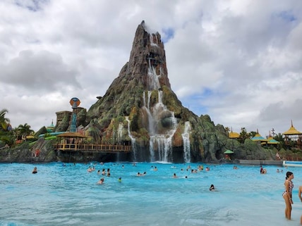 Universal Volcano Bay