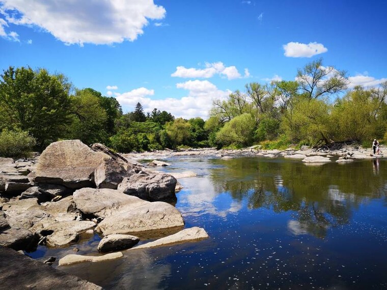 Ottawa_Hogs_Back_Park_5