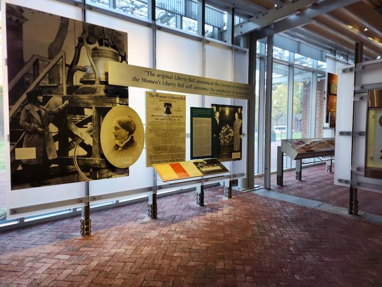 Philadelphia_Liberty_Bell_10