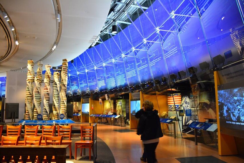 Philadelphia_National_Constitution_Center_3