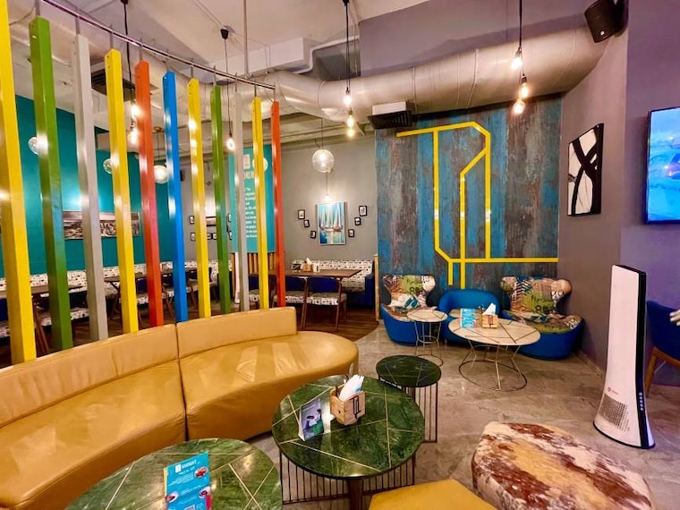 Raipur_Godwit_Cafe_3