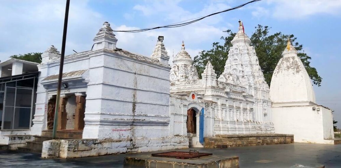 Raipur_Shree_Rajiv_Lochan_Temple_3