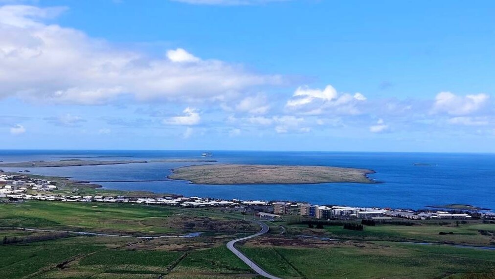 Reykjavik_Mount_Ulfarsfell_2