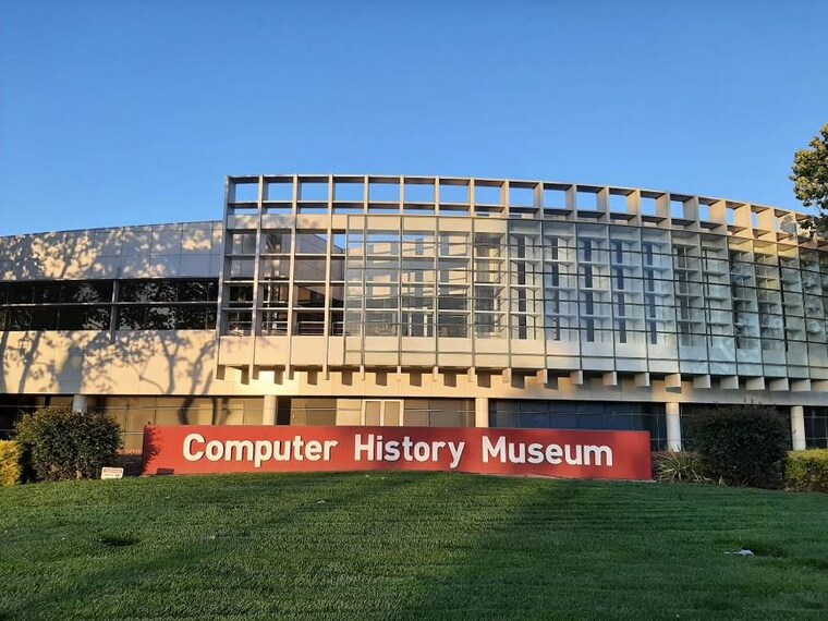 Santa_Clara_Computer_History_Museum_1