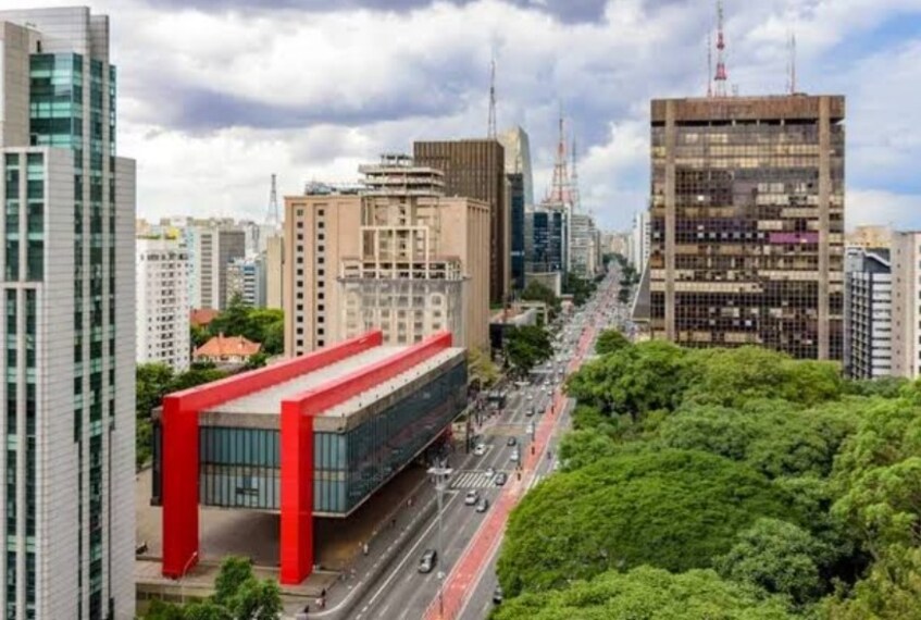 Sao_Paulo_Paulista_Avenue_2