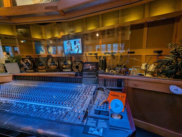 Stockholm_ABBA_The_Museum_10