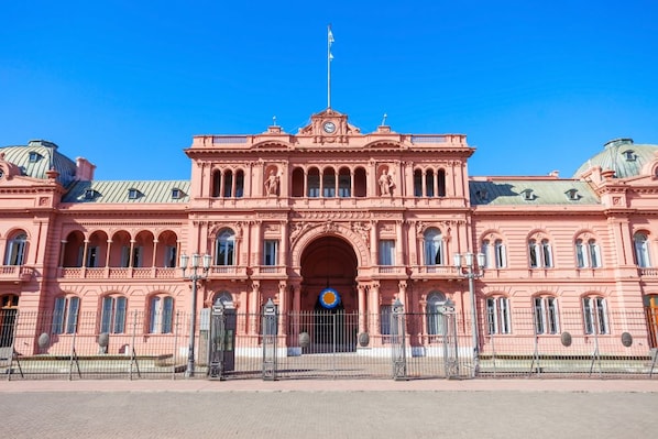 casa_rosada_Buenos_Aires_dest-4_l_667_1000.jpg
