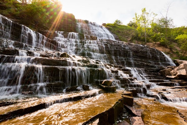 hamilton_Albion_falls-2