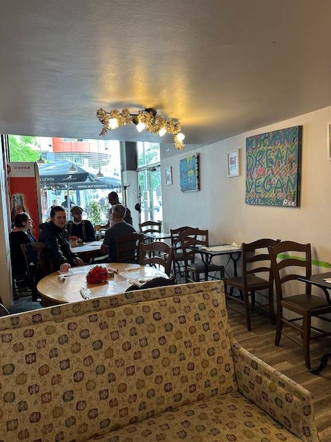 Nirvana Cafe