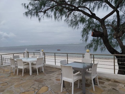 Maasai Bar and Restaurant