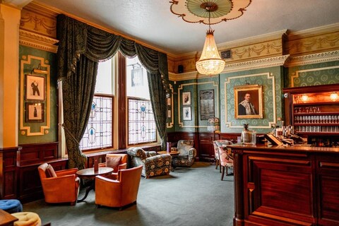Cosy Club