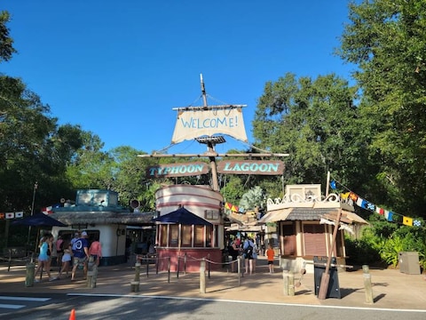 Disney s Typhoon Lagoon Water Park