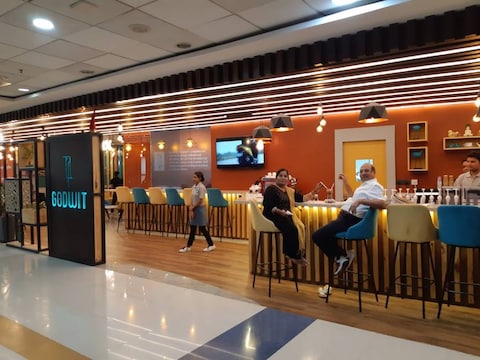 Godwit Cafe