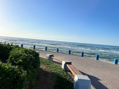 Qurum Beach