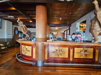 Adelaide_Sea_Cliff_Beach_Hotel_2