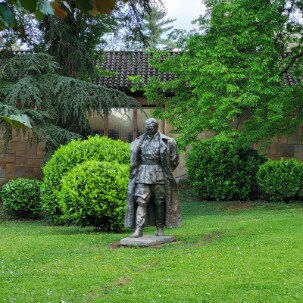 Belgrade_Museum_of_Yugoslavia_3