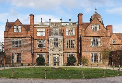 Birmingham_Castle_Bromwich_Historic_Gardens_3