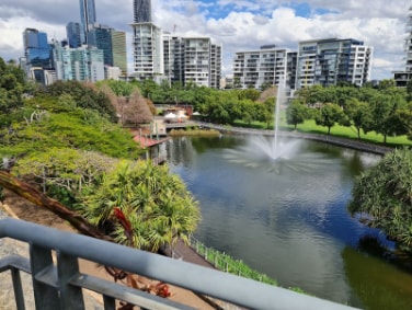 Brisbane_Roma_Street_Parkland_1