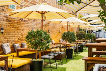 Brisbane_Summa_House_1