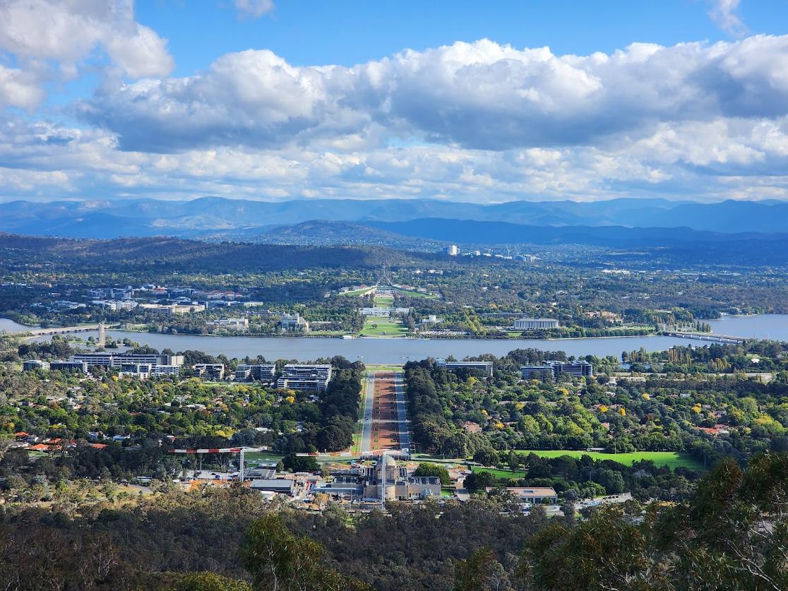 Canberra_Mount_Ainslie_Lookout_1