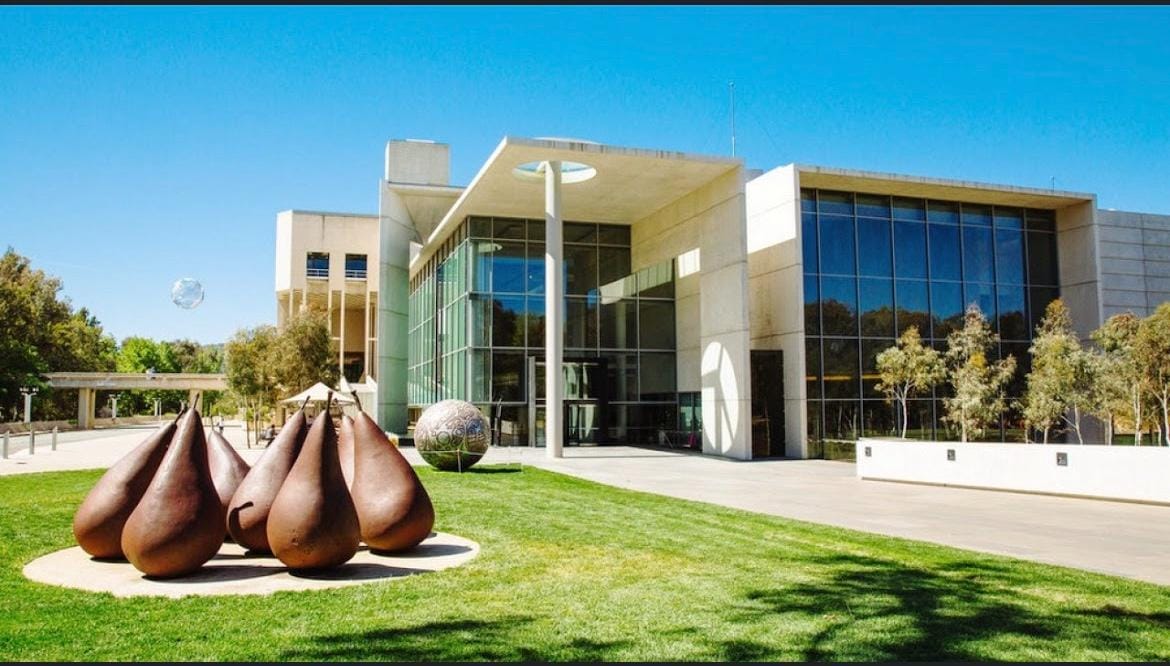 Canberra_National_Dinosaur_Museum_9