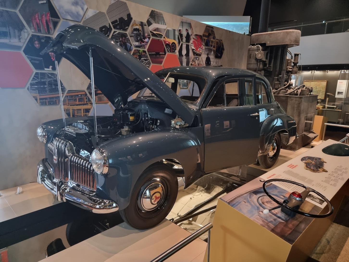 Canberra_National_Museum_of_Australia_8