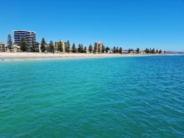 Adelaide_Glenelg_Beach_4