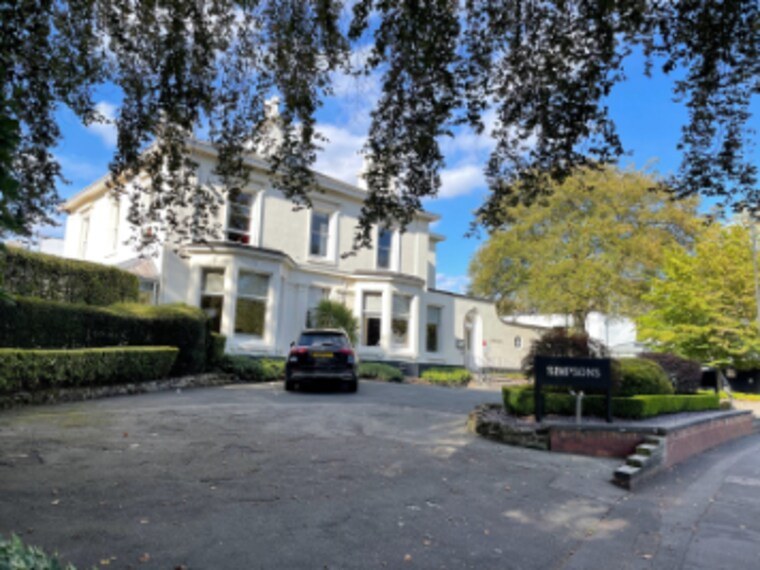 Birmingham_Simpsons_Restaurant_3