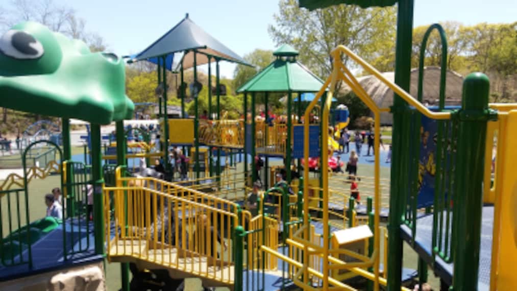 Boston_Franklin_Park_Zoo_1