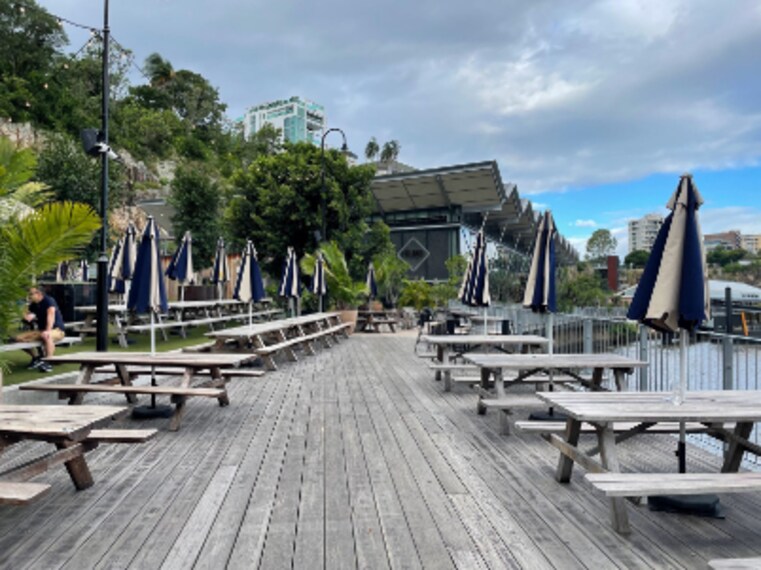 Brisbane_Howard_Smith_Wharves_8