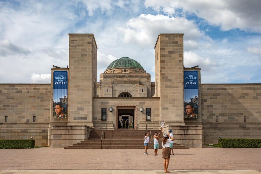 Canberra_Australian_War_Memorial_3