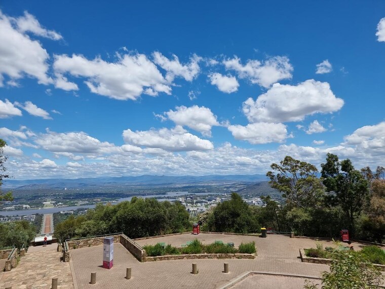 Canberra_Mount_Ainslie_Lookout_3