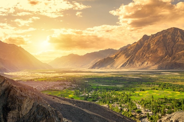 Nubra_Valley_destination_main_3