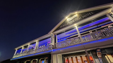 Sea Cliff Beach Hotel