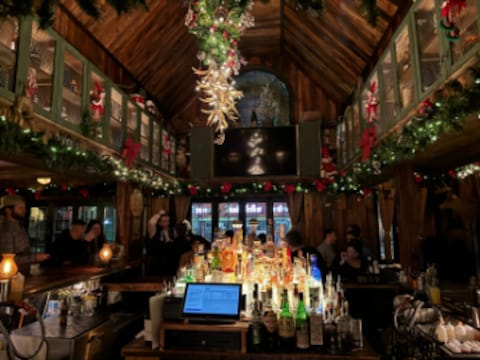 Hunter s Kitchen + Bar