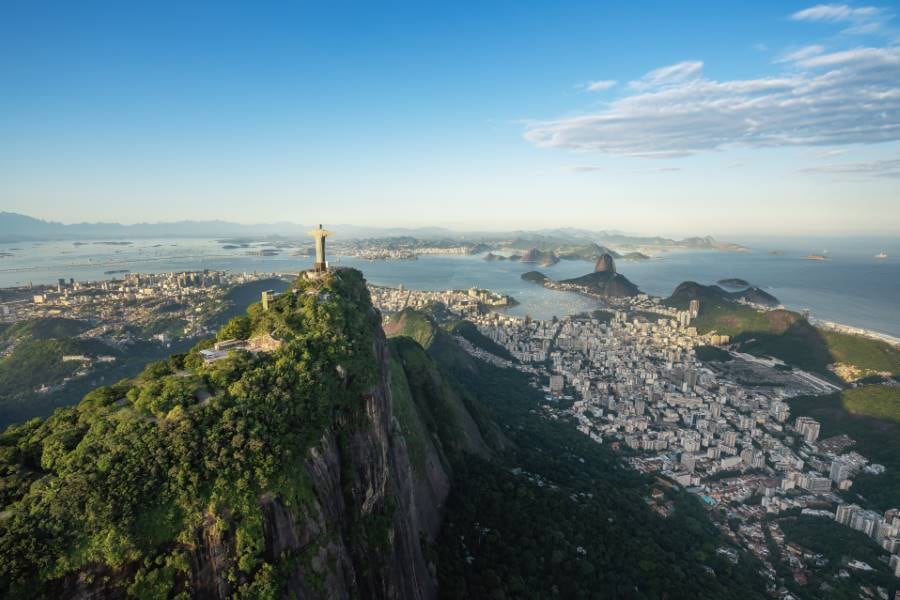 Nightlife and Party Hotspots in Rio De Janerio