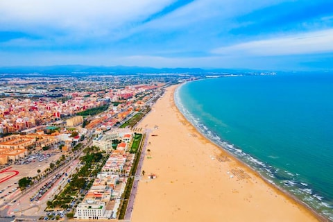 Image from popular destination Valencia - A Symphony of Culture, Cuisine, and Coastline