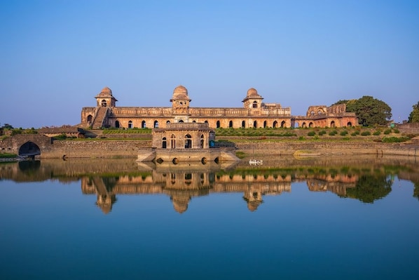 Mandu_destination_landscape_3