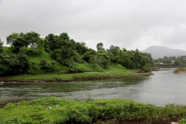 Karjat_tv_destination_img_7