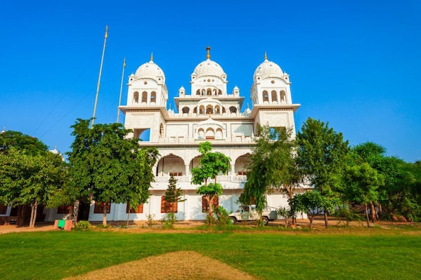 Pushkar_tv_destination_img_6