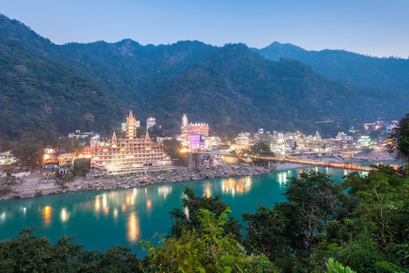 Rishikesh_tv_destination_img_3