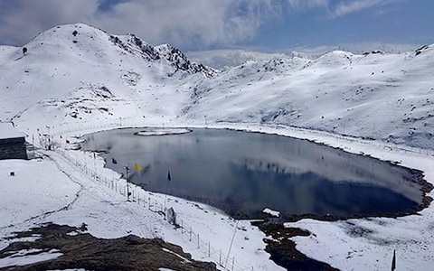 Prashar Lake
