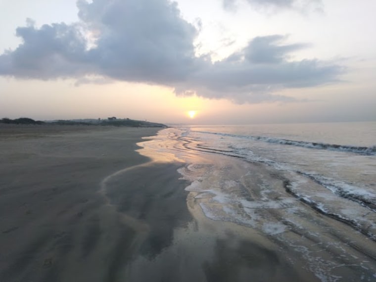 Diu Ghoghla Beach Landscape Image