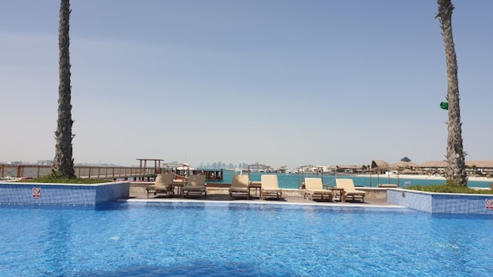 Q_Lounge_and_Restaurant_2