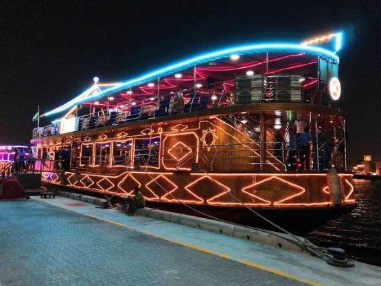 dubai_dhow_cruise_through_dubai_creek_1