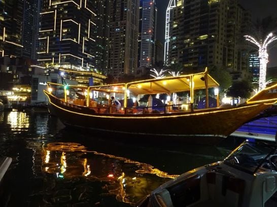 dubai_dhow_cruise_through_dubai_creek_2