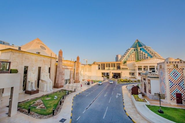 dubai_wafi_mall_2