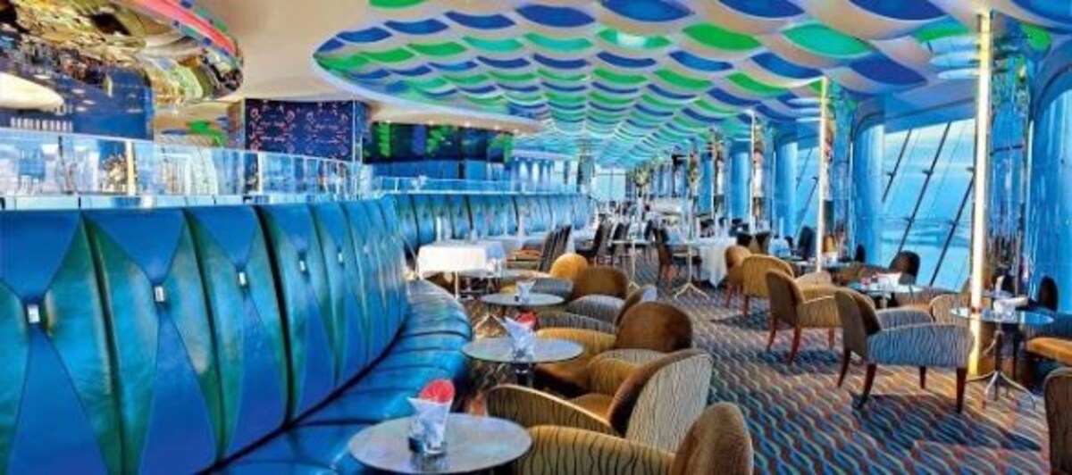 dubai_skyview_bar_restaurant_1