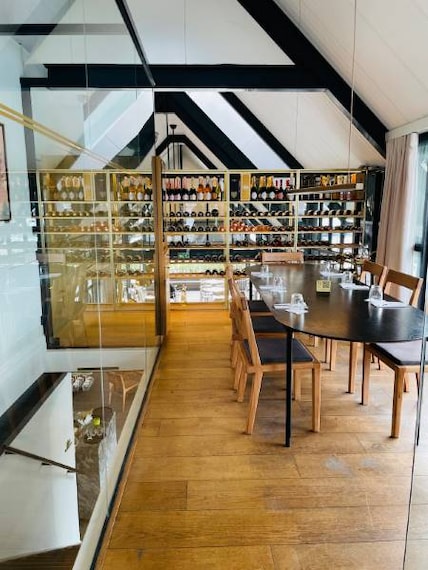 Durban_9th_Avenue_Waterside_1