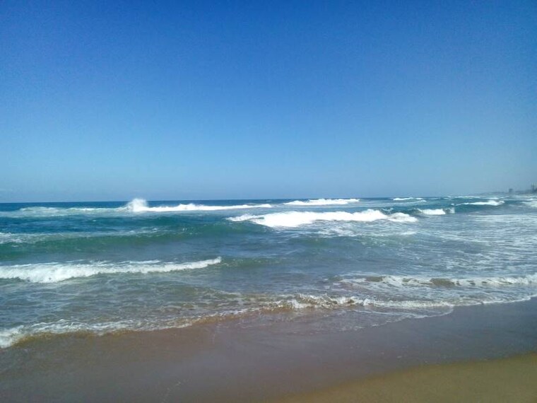 Durban_Amanzimtoti_Beach_6